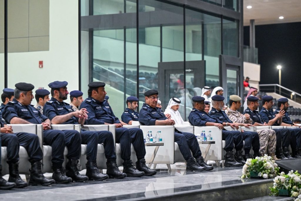 أكاديمية الشرطة تحتفل بتخريج دورة عمليات الشرطة والصاعقة لمرشحي الضباط