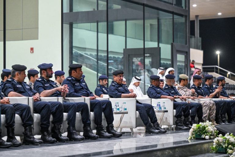 أكاديمية الشرطة تحتفل بتخريج دورة عمليات الشرطة والصاعقة لمرشحي الضباط