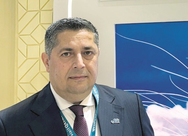  طارق عمورة مدير شركة باص الدوحة لـ “الشرق”: نقدم خدمات متميزة على متن البواخر السياحية