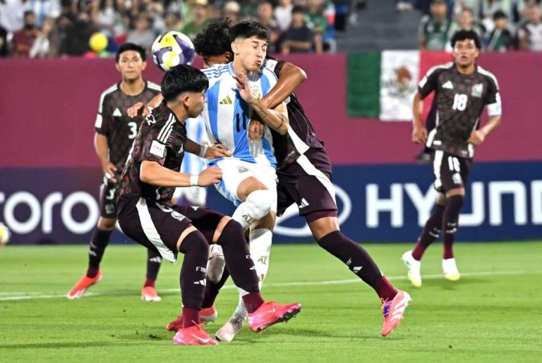  كأس العالم لكرة القدم تحت 17 عاما.. تأهل منتخبات المغرب والبرازيل وفرنسا والمكسيك وإيرلندا لثمن النهائي