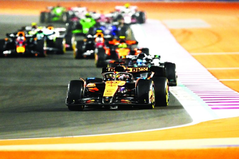  ضمن منافسات جائزة قطر الكبرى للفورمولا1.. الأسترالي بياستري يفوز بسباق السرعة