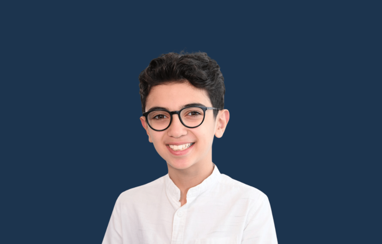 “التقني الصغير سليم”.. كيف ألهم طفل سوري جيلًا كاملًا ليدخل عالم الذكاء الاصطناعي بثقة؟