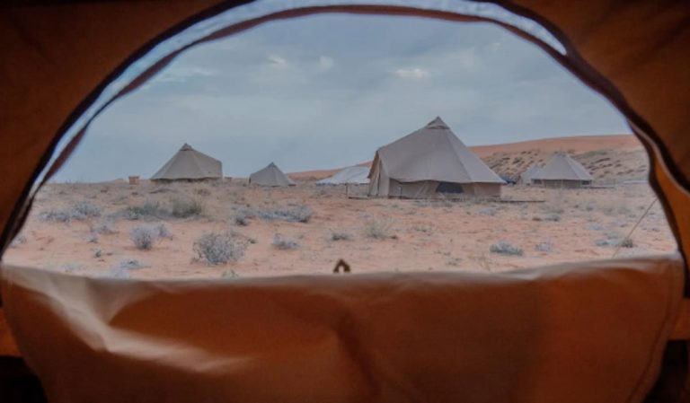 “مخيم لينة”.. تجربة سياحية تجمع بين سحر الطبيعة وأصالة التراث