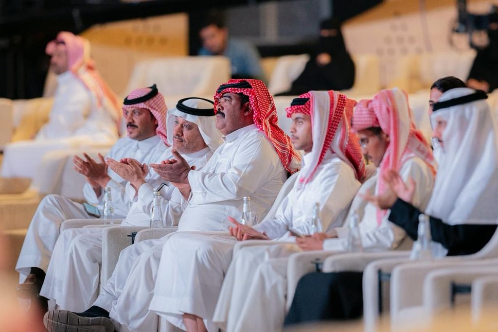 مزاد نادي الصقور السعودي يُعيد صقارًا إلى هوايته بطرح الشواهين محققًا 301 ألف ريال