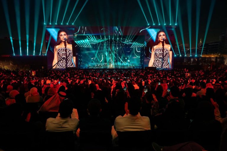 أنغام تتألق في موسم الرياض بعزف عالمي ومفاجأة 31 ديسمبر