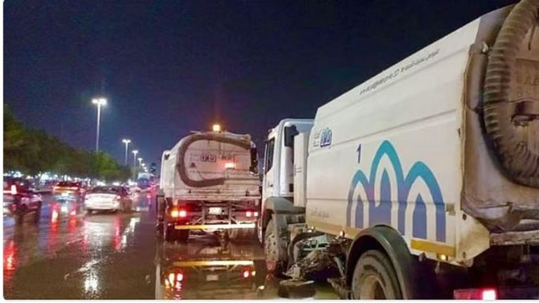 عبر نشر الفرق والآليات.. «أمانة جدة» ترفع جاهزيتها الميدانية للأمطار