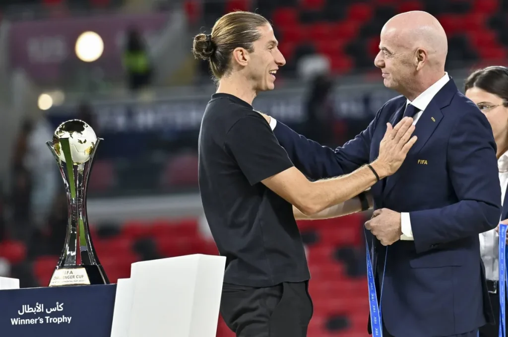 لويس مدرب فلامنغو: نشعر بالفخر لمواجهة سان جيرمان