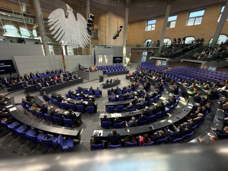 البرلمان الألماني يقر مشتريات عسكرية بقيمة 50 مليار يورو