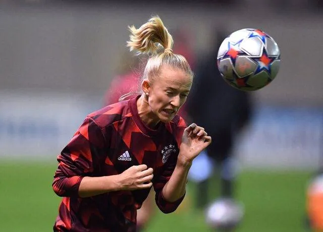 مان يونايتد يضم الألمانية ليا شولر من بايرن