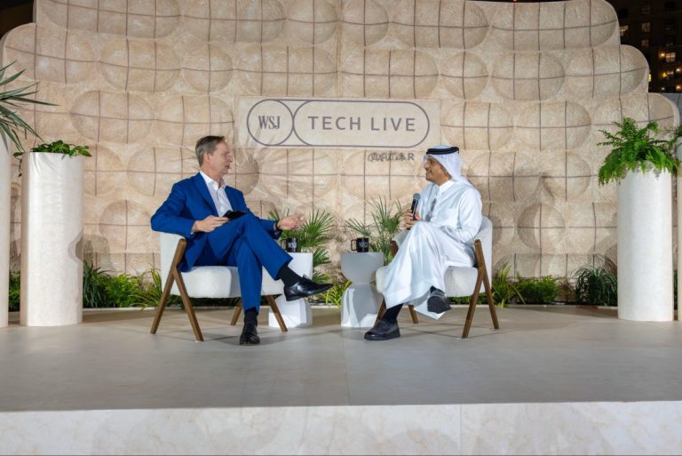  معالي رئيس مجلس الوزراء يشارك في جلسة حوارية خلال افتتاح مؤتمر “وول ستريت جورنال تك لايف” قطر 2025