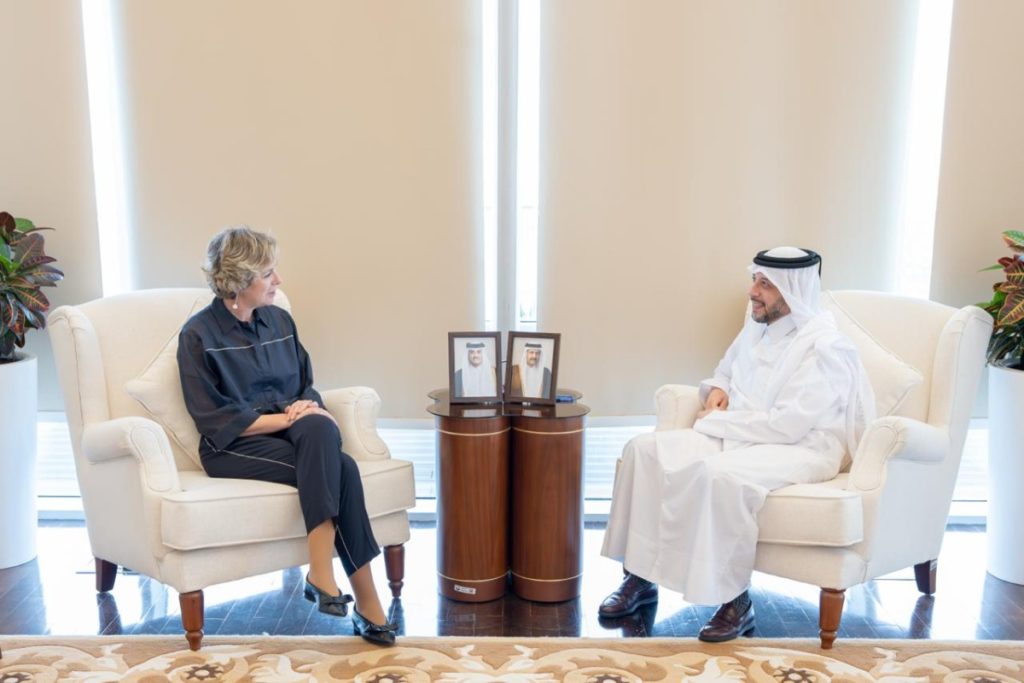  وزير الصحة يجتمع مع نظيرته الألبانية ومديرة منظمة الصحة العالمية لشرق المتوسط وبيل غيتس