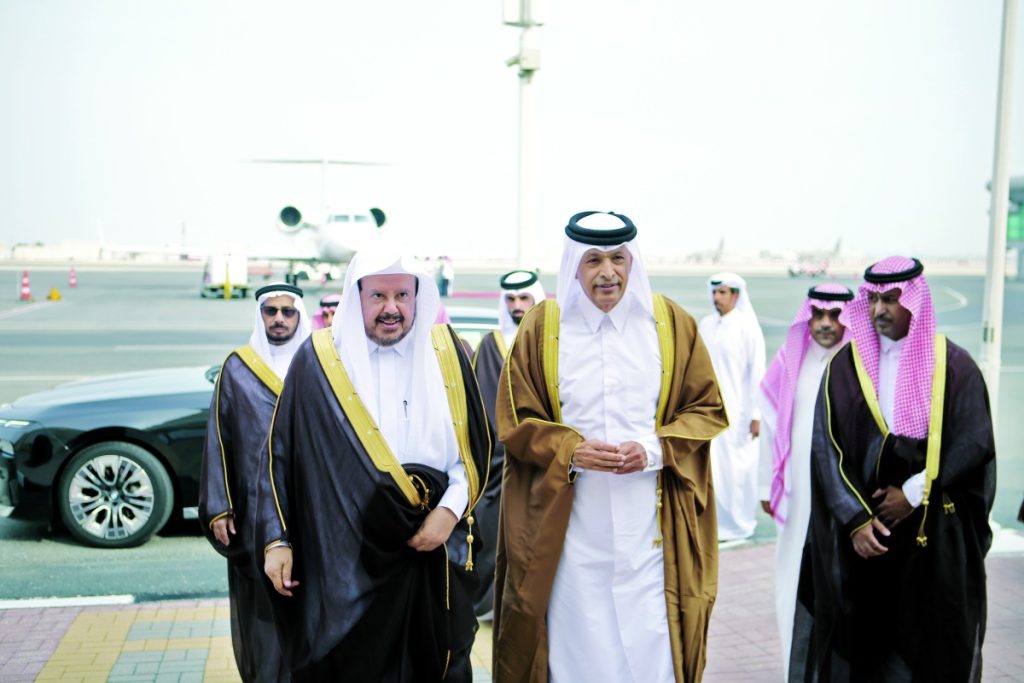 رئيس مجلس الشورى السعودي يصل الدوحة