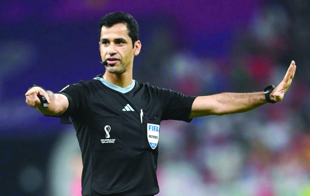 مونديال العرب.. عبد الرحمن الجاسم حكما لقمة الجزائر والعراق