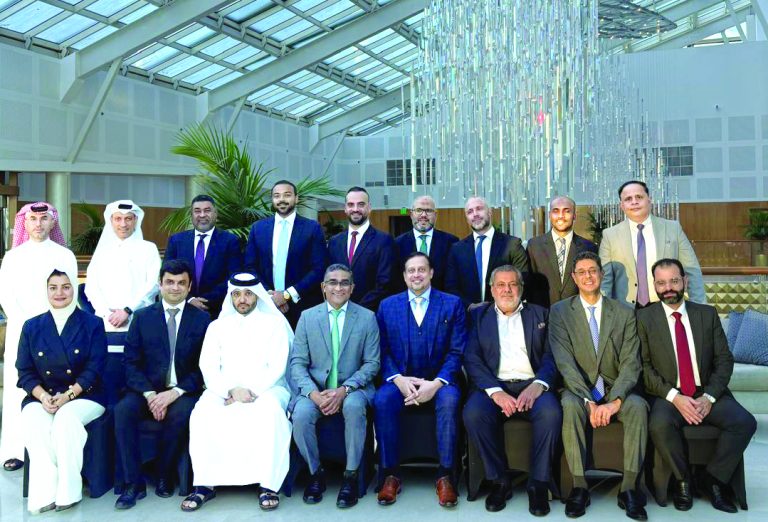 فريق الخدمات بالمصرف يحصد شهادة CISI