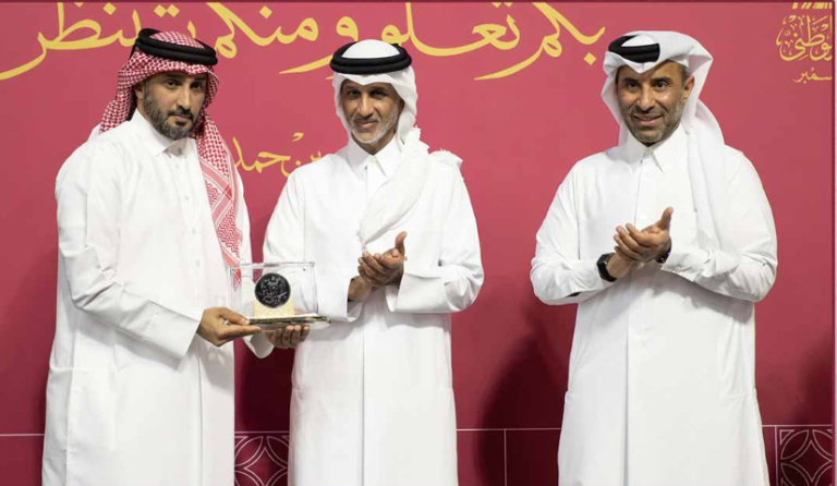  وزير الرياضة والشباب يتوج الفائزين في سباق الخيل على جائزتي اليوم الوطني والمؤسس