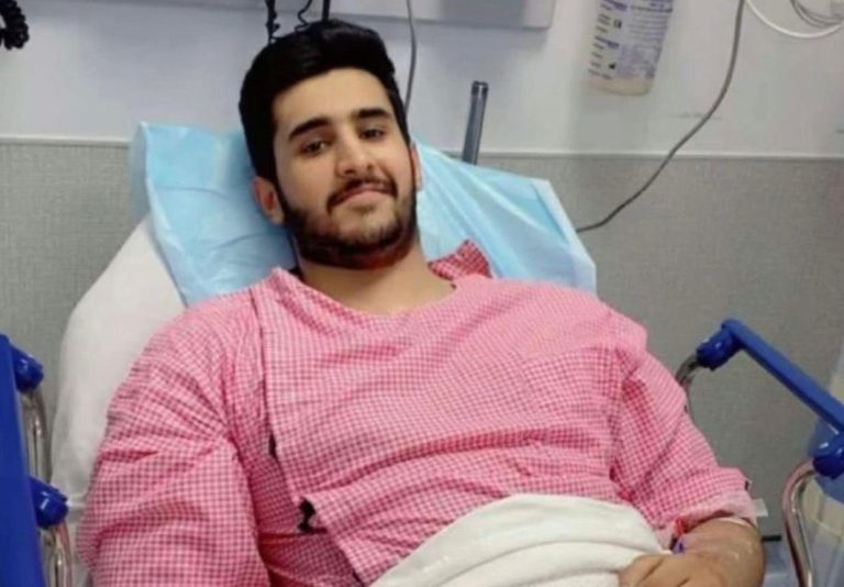  وزير الداخلية السعودي يهاتفه ومواقع التواصل تتفاعل معه بعد عملية إنقاذ في الحرم