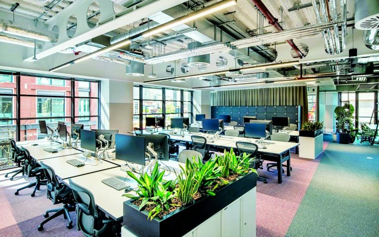 كناري وارف تؤجر 18 ألف قدم مربعة لصالح شركتين