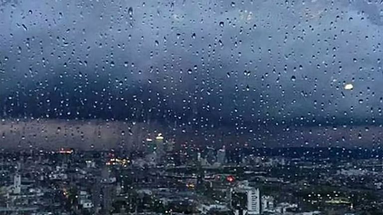 توقعات بهطول أمطار رعدية متفاوتة الغزارة على معظم مناطق المملكة