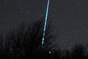 «فلكية جدة»: سماء المملكة تستعد لذروة شهب التوأميات 2025