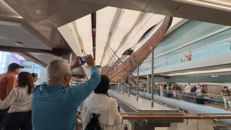 مصر: مخاوف من تأثير «جمارك الجوال» على حركة السياحة