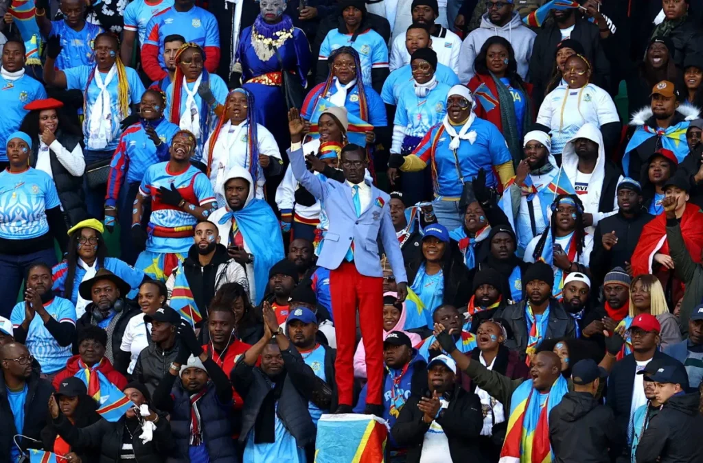 دموع المشجع الكونغولي «لومومبا»… صورة إنسانية تهز كأس أفريقيا