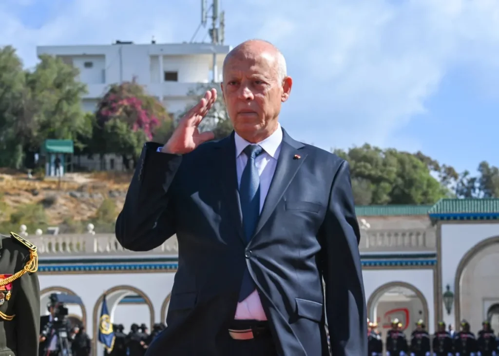 السجن ثلاث سنوات ونصف السنة لصحافيَين تونسيَين بارزين