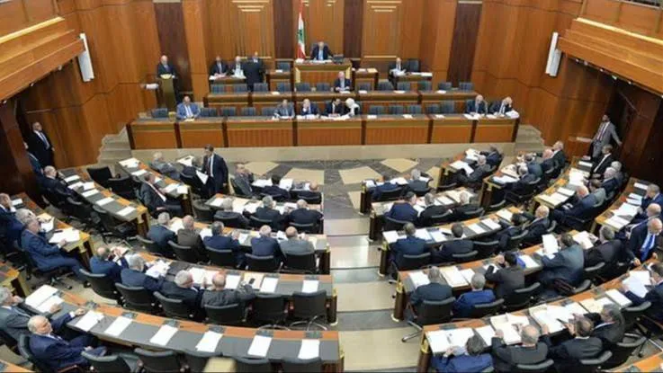 ترابط السلاح والاستثمارات يتصدر نقاشات البرلمان اللبناني