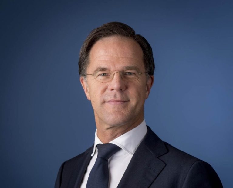  أمين عام الناتو: اتفقت مع الرئيس الأمريكي على “مساري عمل” لخفض التصعيد بشأن غرينلاند