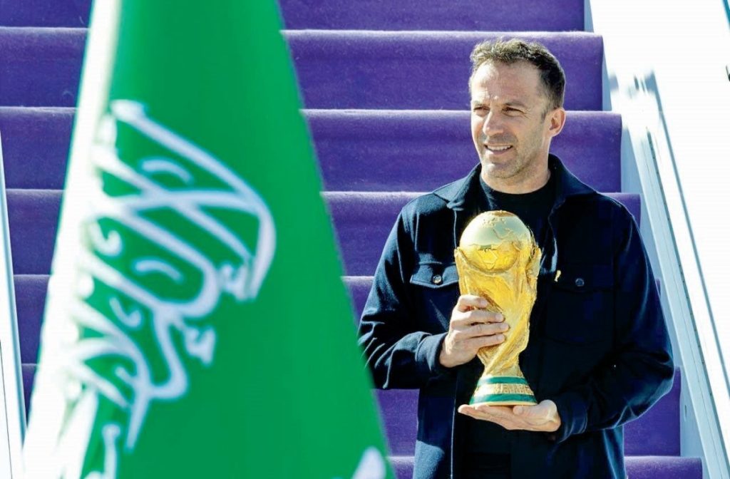 الرياض تستقبل النسخة الأصلية لكأس العالم