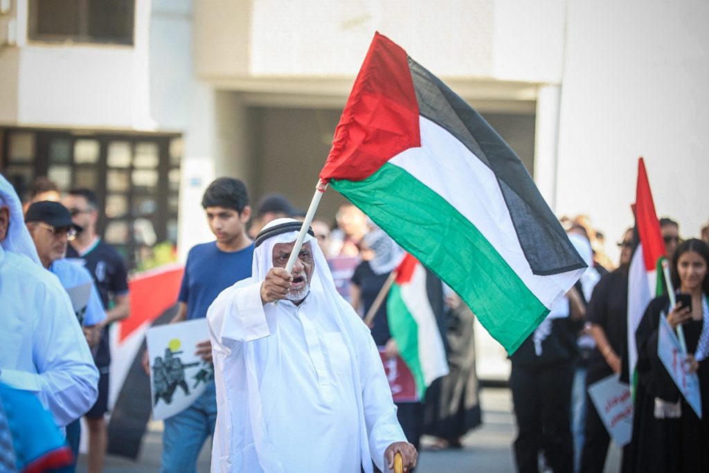  هل تقبل الشعوب العربية الاعتراف بإسرائيل والتطبيع معها؟.. إليك نتائج أحدث استطلاع للمؤشر العربي 2025