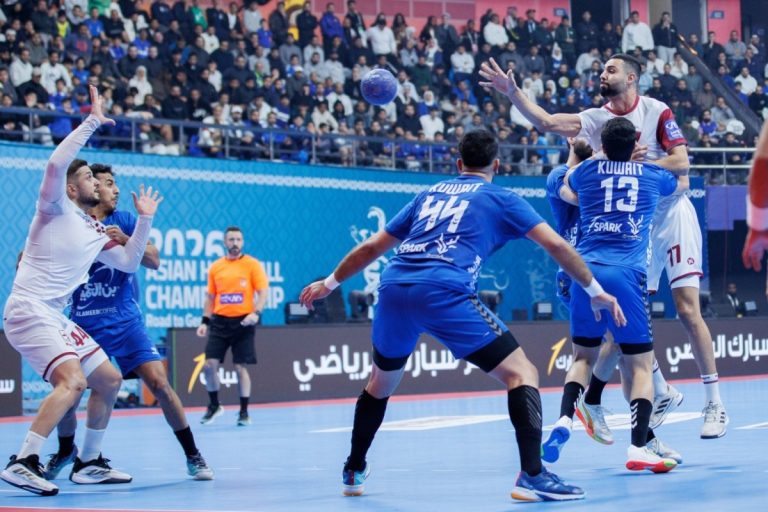  المنتخب القطري يفوز على نظيره الكويتي ويتأهل لنهائي البطولة الآسيوية لكرة اليد