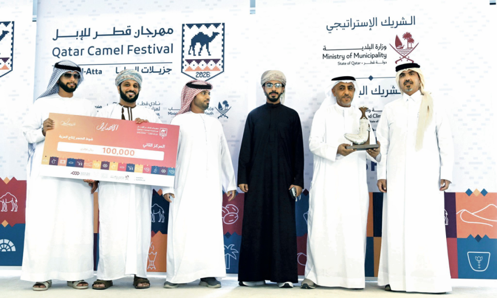  مهرجان قطر للإبل.. عبدالله الخاطر يحلق بالخنجر الذهبي للأصايل