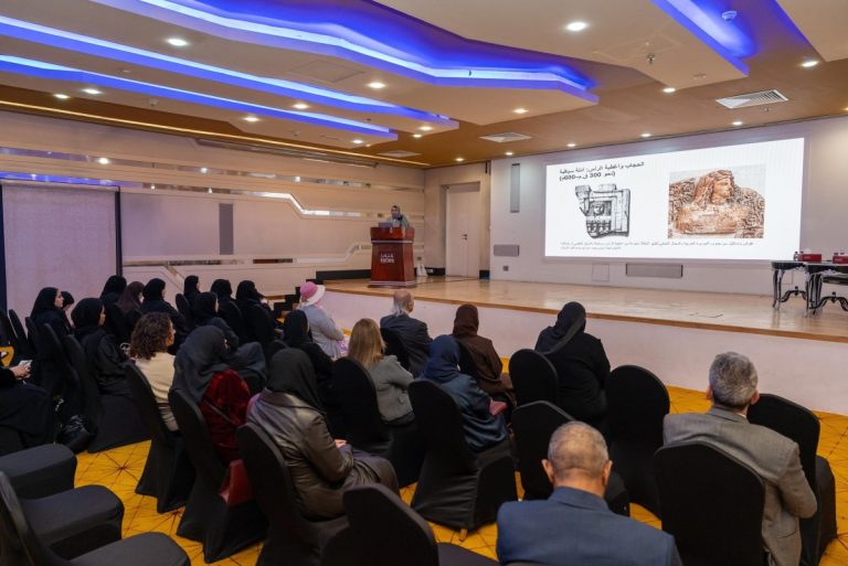  محاضرة في كتارا تلقي الضوء على أثر التطور الثقافي في قطر على أزياء المرأة