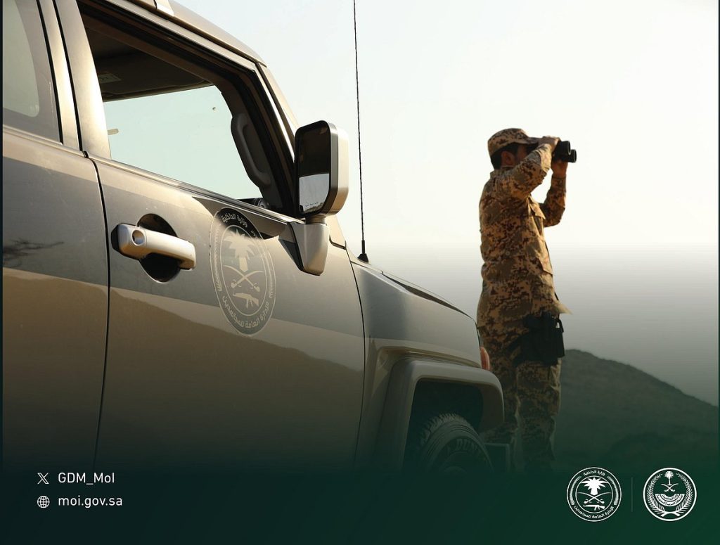 القبض على مواطن بجازان لنقله 4 مخالفين لنظام أمن الحدود