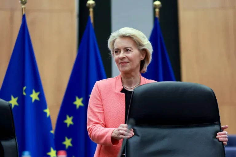 الاتحاد الأوروبي يستعد لتجميد الموافقة على الاتفاقية التجارية مع الولايات المتحدة