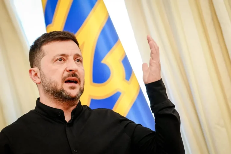 عشية ذكرى الغزو الروسي… زيلينسكي يحض ترمب على الوقوف بجانب أوكرانيا