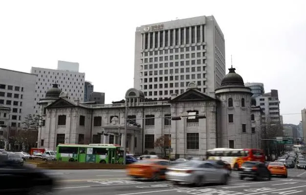 «المركزي الكوري» يثبّت الفائدة… ويرجئ أي تغيير لنهاية الصيف