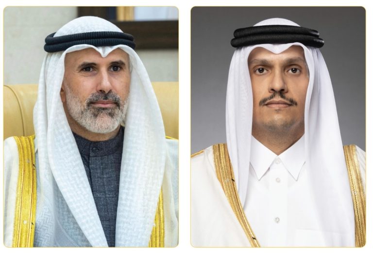  رئيس الوزراء وزير الخارجية يبارك للشيخ جراح جابر الصباح تعيينه وزيراً لخارجية الكويت