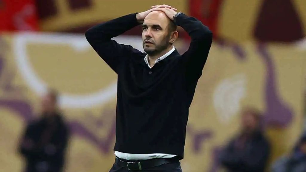 الركراكي يقدم استقالته من تدريب منتخب المغرب