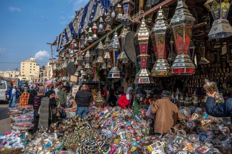  رمضان في شهر الشتاء بمصر.. برد الطقس ودفء القلوب