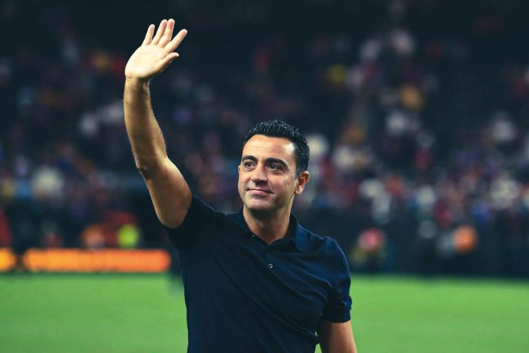  تشافي يقترب من خلافة الركراكي في تدريب المغرب