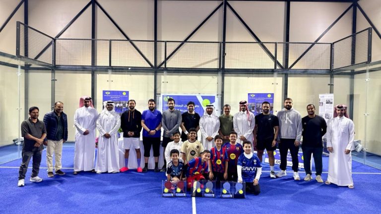 ثلاثة فرق تصدرت المنافسة.. تتويج أبطال "بادل السليطين الرمضانية الثانية"