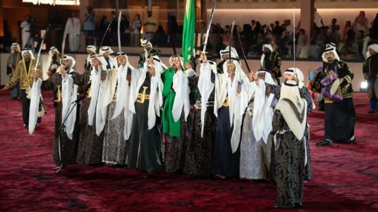 «ملكية الرياض» وإمارة المنطقة تحتفيان بيوم التأسيس بفعاليات وطنية بمنطقة قصر الحكم